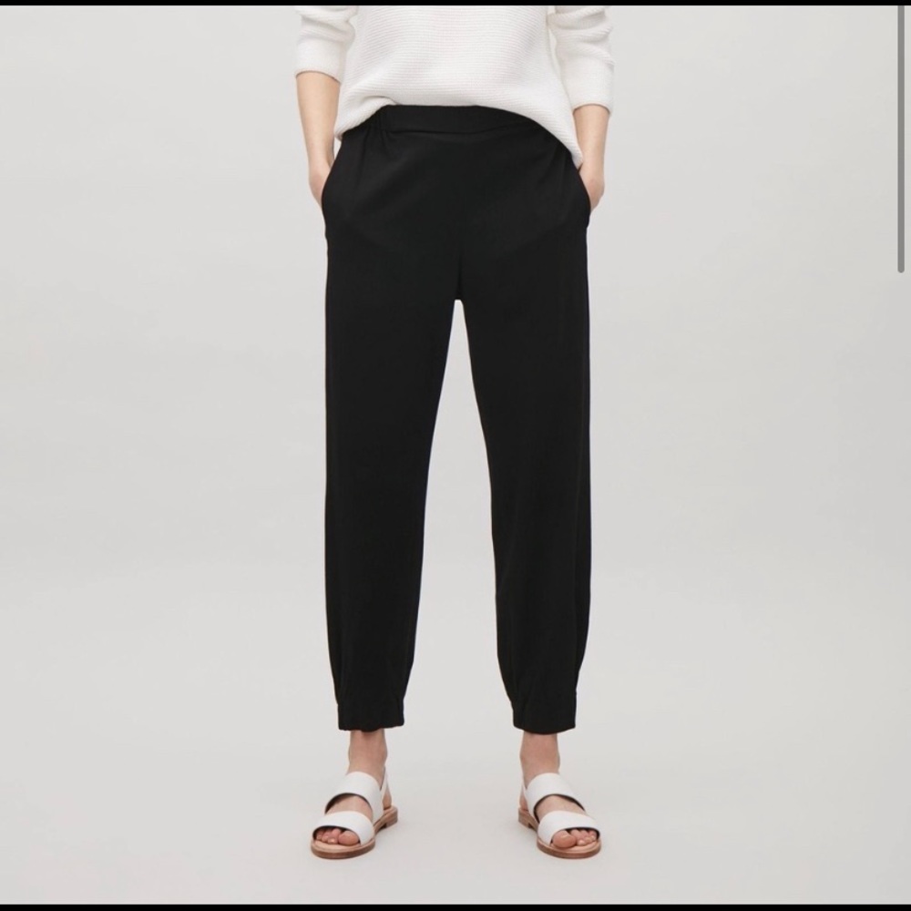 COS black relaxed elastic waist pants, size 4
